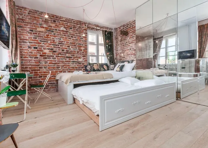 Apartments Old Town 6 Warsaw By Renters